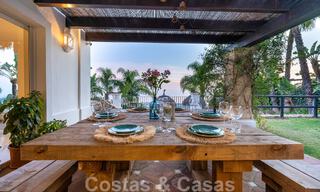 Andalusische luxevilla te koop met adembenemend panoramisch zeezicht gelegen in Los Monteros, Marbella 50944 