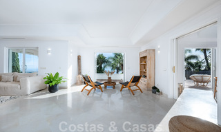 Andalusische luxevilla te koop met adembenemend panoramisch zeezicht gelegen in Los Monteros, Marbella 50957 