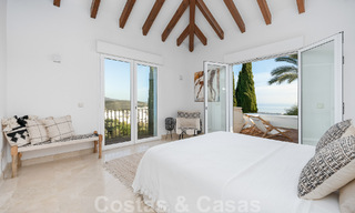 Andalusische luxevilla te koop met adembenemend panoramisch zeezicht gelegen in Los Monteros, Marbella 50978 