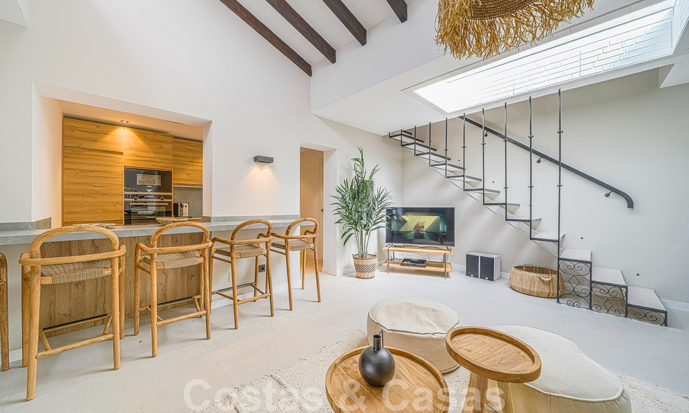 Schitterend penthouse te koop met uitzicht op zee en bergen, op loopafstand van voorzieningen in Nueva Andalucia, Marbella 50742