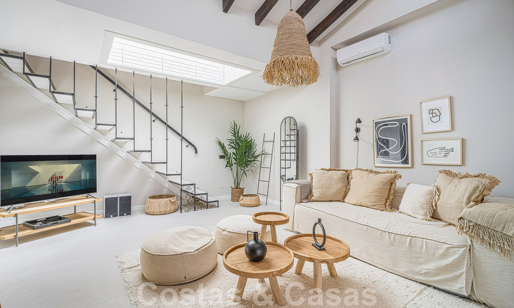 Schitterend penthouse te koop met uitzicht op zee en bergen, op loopafstand van voorzieningen in Nueva Andalucia, Marbella 50754