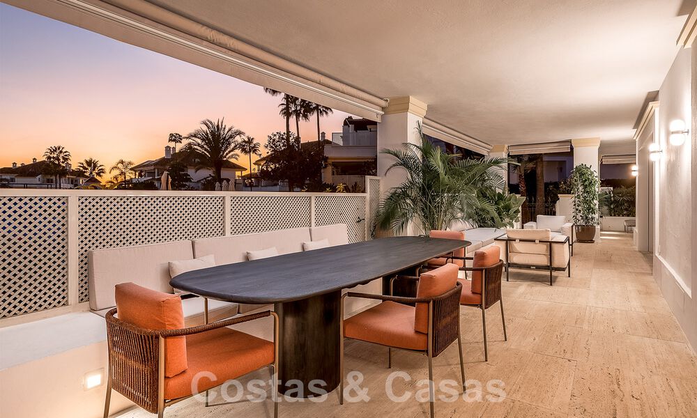 Ruim luxueus appartement te koop met 4 slaapkamers in een exclusief complex, op de prestigieuze Golden Mile, Marbella 50872