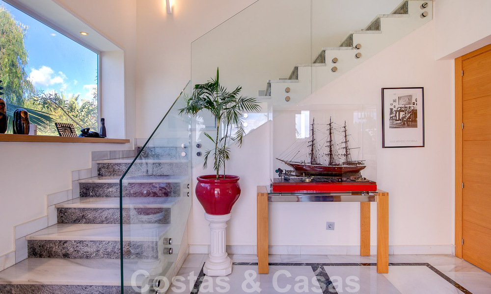 Spaanse luxevilla te koop met Mediterrane bouwstijl gelegen in het hartje van Nueva Andalucia’s golfvallei in Marbella 50665