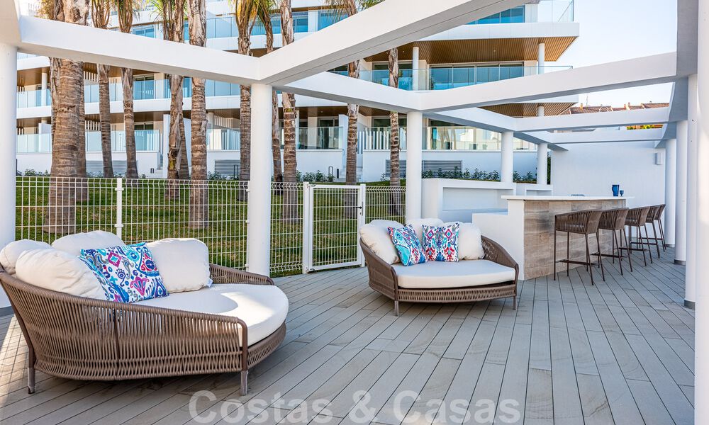 Instapklaar, ruim penthouse te koop met privézwembad en panoramisch golf- en zeezicht, grenzend a/e golfclub in Mijas, Costa del Sol 50472