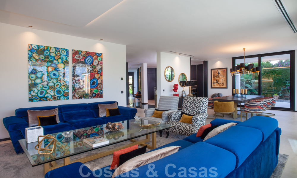 Geavanceerde designervilla in moderne stijl te koop in een afgeschermde wijk in Nueva Andalucia’s golfvallei, Marbella 50616