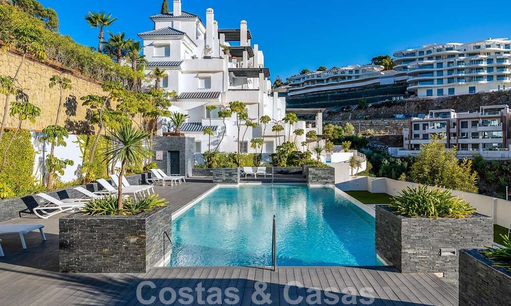 Ruim appartement te koop met ruime terrassen en een onverstoord zeezicht in Benahavis - Marbella 50693