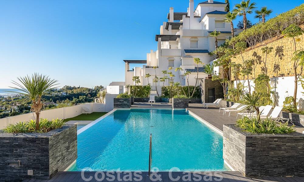 Ruim appartement te koop met ruime terrassen en een onverstoord zeezicht in Benahavis - Marbella 50695