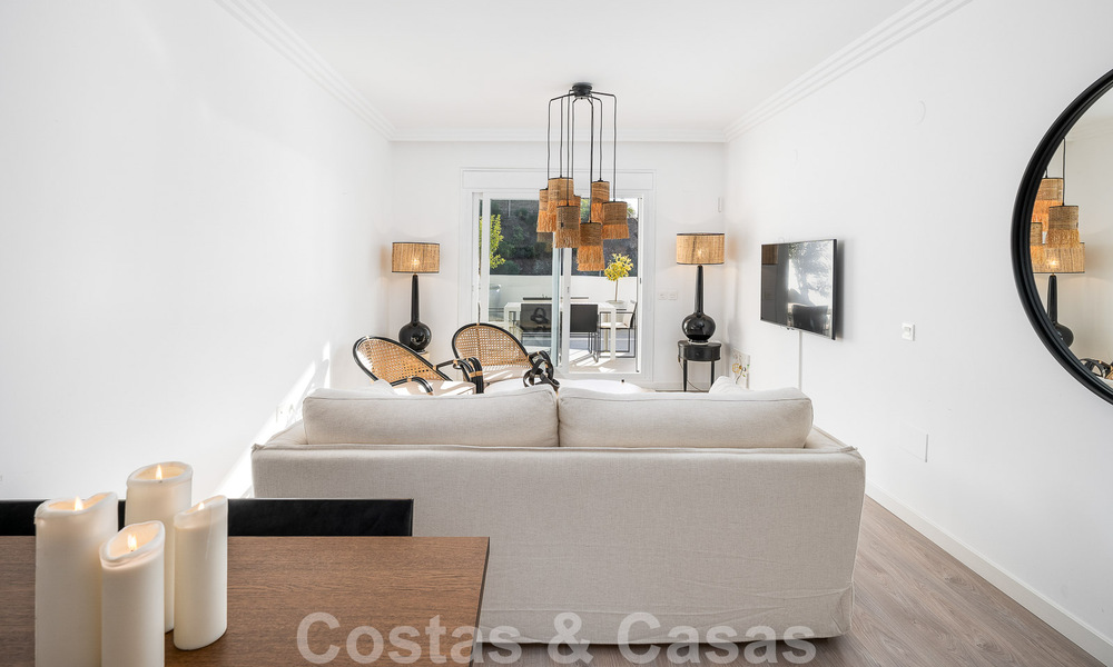 Ruim appartement te koop met ruime terrassen en een onverstoord zeezicht in Benahavis - Marbella 50703