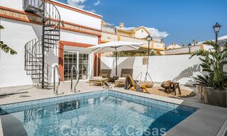 Recent gerenoveerde villa te koop, met panoramisch zeezicht gelegen in het begeerde Nueva Andalucia, Marbella 51345 