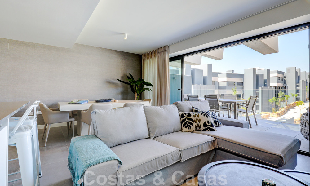 Instapklaar, modern 3-slaapkamer appartement te koop in een golfresort op de New Golden Mile, tussen Marbella en Estepona 50813