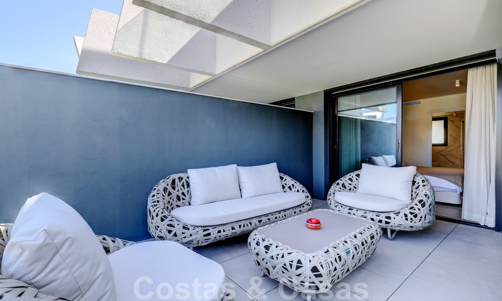 Instapklaar, modern 3-slaapkamer appartement te koop in een golfresort op de New Golden Mile, tussen Marbella en Estepona 50819