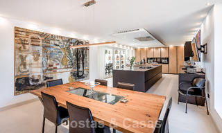 Vrijstaande luxevilla in Mediterrane stijl te koop op een steenworp van het strand en voorzieningen in het prestigieuze Guadalmina Baja te Marbella 51258 