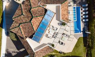 Spaanse luxevilla te koop met eigentijds Mediterrane bouwstijl gelegen in het hartje van Nueva Andalucia’s golfvallei in Marbella 51208 
