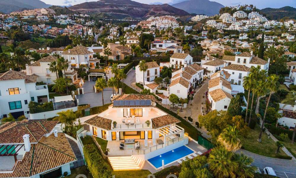 Spaanse luxevilla te koop met eigentijds Mediterrane bouwstijl gelegen in het hartje van Nueva Andalucia’s golfvallei in Marbella 51238