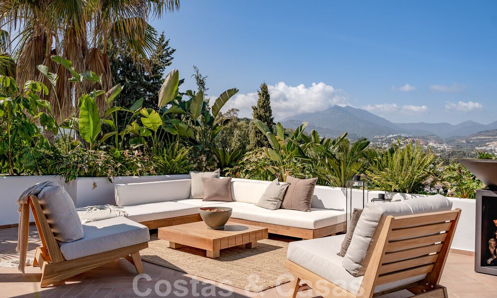 Volledig gerenoveerd appartement te koop, met een groot terras, op wandelafstand van voorzieningen en zelfs Puerto Banus, Marbella 51475