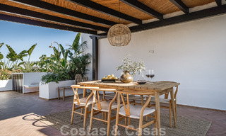 Volledig gerenoveerd appartement te koop, met een groot terras, op wandelafstand van voorzieningen en zelfs Puerto Banus, Marbella 51483 