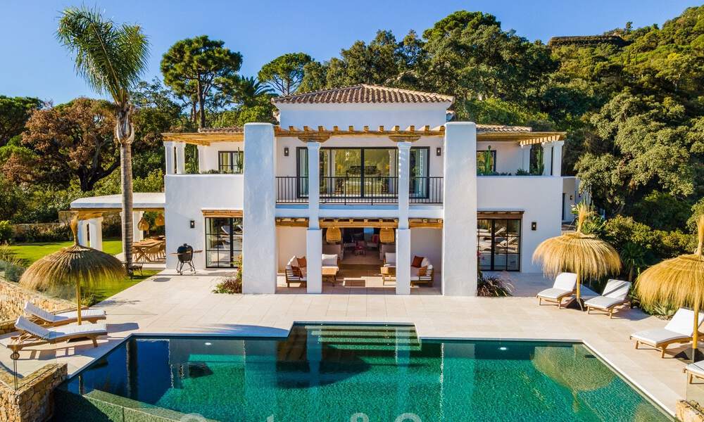 Sublieme Mediterrane luxevilla met gastenverblijf en prachtig zeezicht te koop in El Madroñal, Marbella - Benahavis 51543