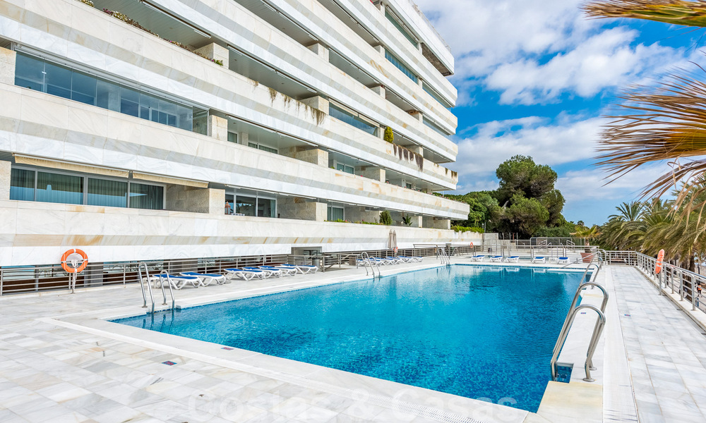 Luxe appartement in een exclusief strandcomplex op de Golden Mile aan de rand van Marbella centrum 51609