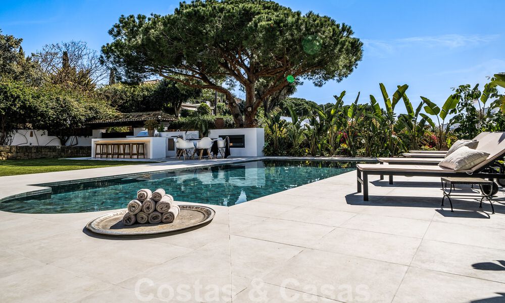 Luxueuze Andalusische villa met partieel zeezicht te koop, ten oosten van Marbella stad 52394