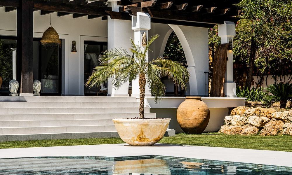 Luxueuze Andalusische villa met partieel zeezicht te koop, ten oosten van Marbella stad 52408