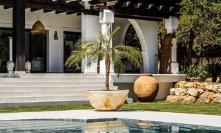 Luxueuze Andalusische villa met partieel zeezicht te koop, ten oosten van Marbella stad 52408 