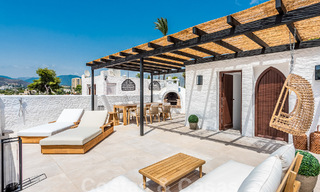 Gerenoveerd penthouse met groot solarium te koop, op wandelafstand van voorzieningen en zelfs Puerto Banus, Marbella 52866 