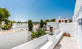Gerenoveerd penthouse met groot solarium te koop, op wandelafstand van voorzieningen en zelfs Puerto Banus, Marbella 52868 