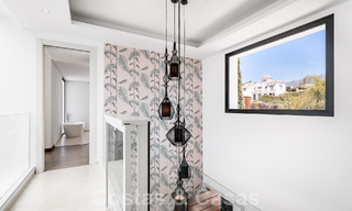 Moderne luxevilla te koop in een afgesloten wijk van de golfvallei van Nueva Andalucia, Marbella 53504 