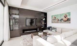 Moderne luxevilla te koop in een afgesloten wijk van de golfvallei van Nueva Andalucia, Marbella 53529 