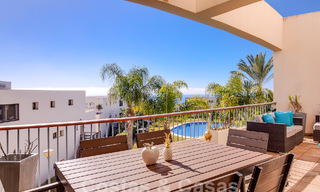 Modern 3- slaapkamer appartement te koop met zeezicht in de heuvels van Los Monteros, Oost Marbella 52763 