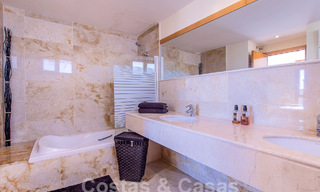 Modern 3- slaapkamer appartement te koop met zeezicht in de heuvels van Los Monteros, Oost Marbella 52767 