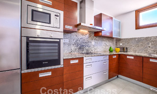 Modern 3- slaapkamer appartement te koop met zeezicht in de heuvels van Los Monteros, Oost Marbella 52785 