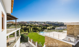 Nieuwe moderne luxevilla te koop, eerstelijns Los Flamingos Golf in Marbella - Benahavis 52800 