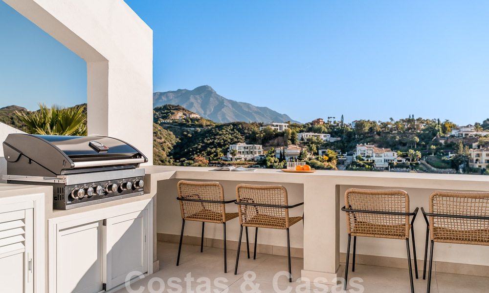 Luxueus gerenoveerd penthouse te koop met ruim terras in La Quinta golfresort, Benahavis - Marbella 53807