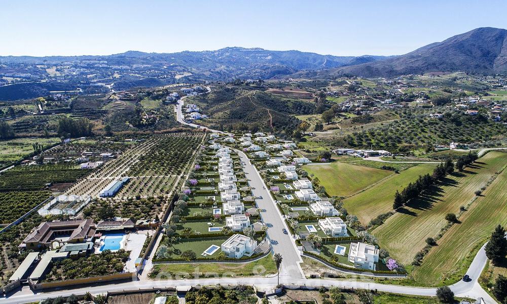 Nieuwe eigentijdse luxevilla’s te koop in een 5-sterren golfresort in Mijas, Costa del Sol 53390