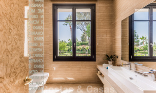 Majestueuze, hoogstaande luxevilla te koop met 7 slaapkamers in een exclusieve urbanisatie ten oosten van Marbella centrum 51976 