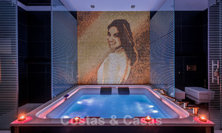 Majestueuze, hoogstaande luxevilla te koop met 7 slaapkamers in een exclusieve urbanisatie ten oosten van Marbella centrum 52006 