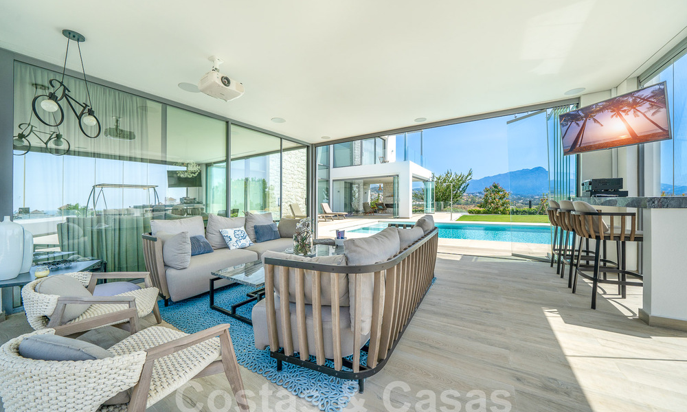 Moderne luxevilla te koop met schitterend zeezicht in een exclusieve wijk van Benahavis - Marbella 53353