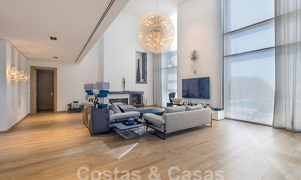 Moderne luxevilla te koop met schitterend zeezicht in een exclusieve wijk van Benahavis - Marbella 53362