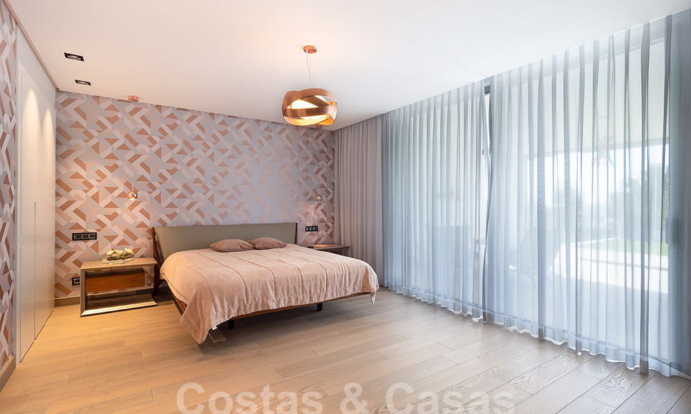 Moderne luxevilla te koop met schitterend zeezicht in een exclusieve wijk van Benahavis - Marbella 53365
