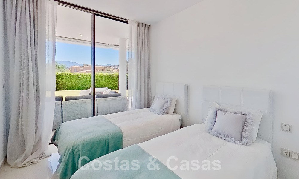 Modern tuinappartement te koop met 3 slaapkamers in golfresort op de New Golden Mile tussen Marbella en Estepona 53239