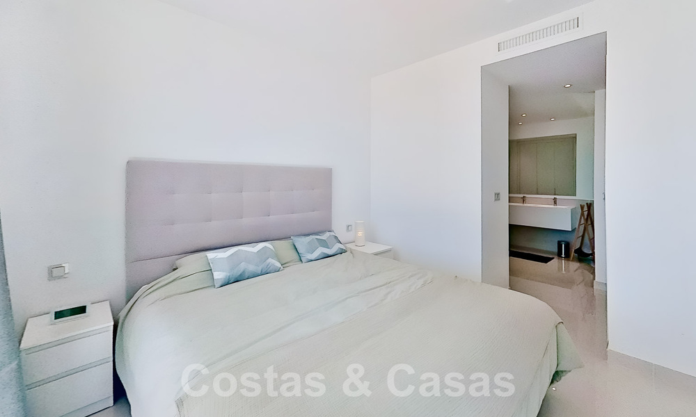 Modern tuinappartement te koop met 3 slaapkamers in golfresort op de New Golden Mile tussen Marbella en Estepona 53248