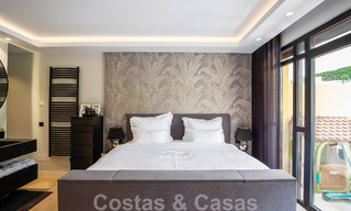 4-slaapkamer luxe appartement te koop in een exclusief tweedelijnsstrand complex in Puerto Banus, Marbella 52130 