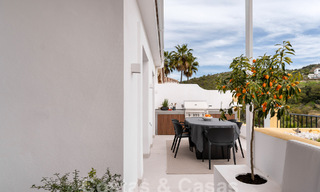 Kwalitatief gerenoveerd appartement te koop met uitzicht op de golfbanen van La Quinta te Benahavis - Marbella 54368 