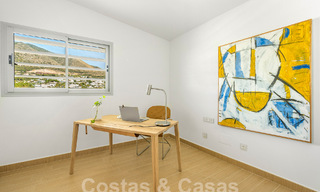 Uitmuntend en modern penthouse te koop met open zeezicht en op wandelafstand van het strand in Fuengirola - Benalmadena, Costa del Sol 54270 