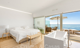 Uitmuntend en modern penthouse te koop met open zeezicht en op wandelafstand van het strand in Fuengirola - Benalmadena, Costa del Sol 54272 
