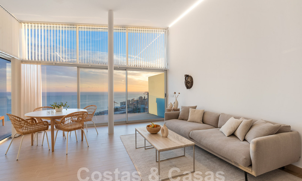 Uitmuntend en modern penthouse te koop met open zeezicht en op wandelafstand van het strand in Fuengirola - Benalmadena, Costa del Sol 54288