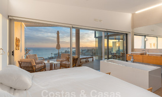 Uitmuntend en modern penthouse te koop met open zeezicht en op wandelafstand van het strand in Fuengirola - Benalmadena, Costa del Sol 54290 
