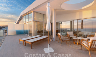 Uitmuntend en modern penthouse te koop met open zeezicht en op wandelafstand van het strand in Fuengirola - Benalmadena, Costa del Sol 54292 
