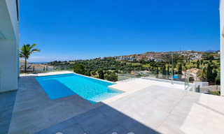 Modernistische luxevilla te koop met magnifiek uitzicht op zee en op de golfbaan in Benahavis - Marbella 54468 